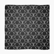 Load image into Gallery viewer, MCM Florabunda Black & White